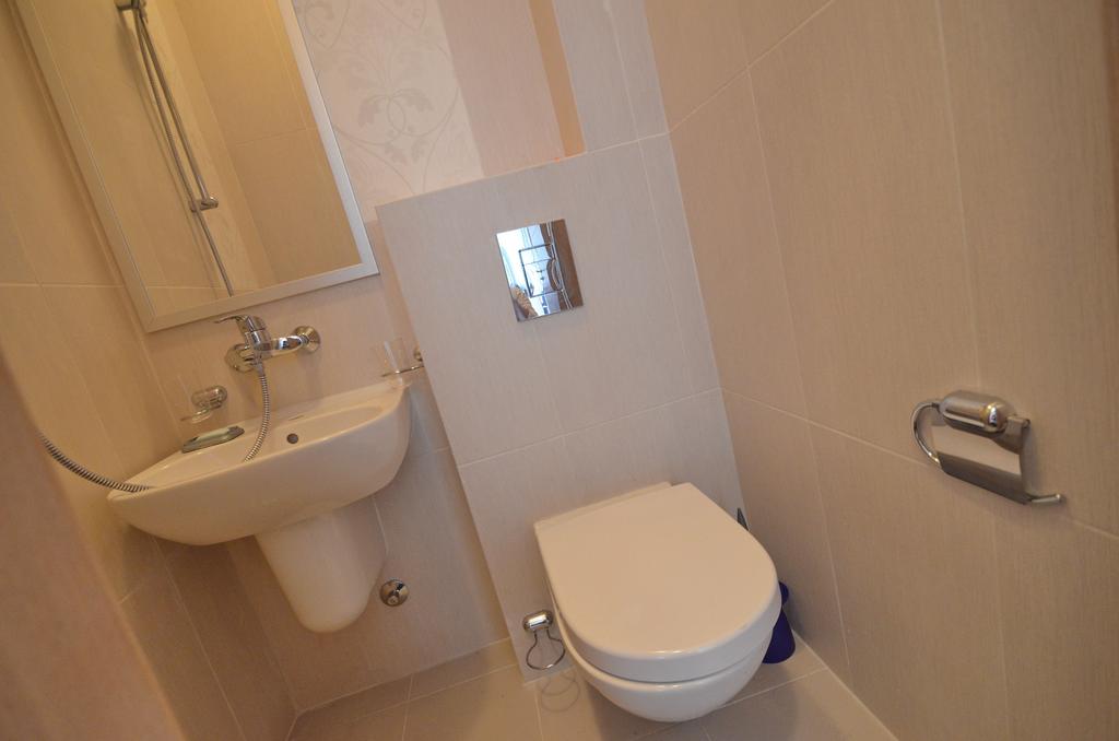 Апартаменти Hec Apartments 4*