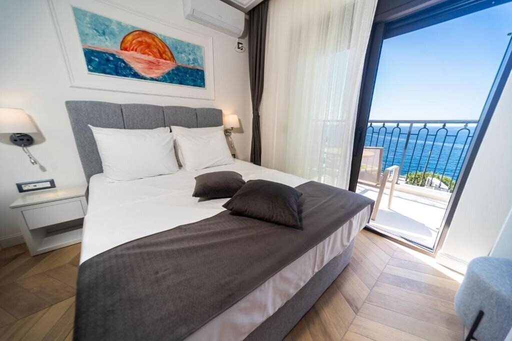 Вид Exclusive Hotel 4*