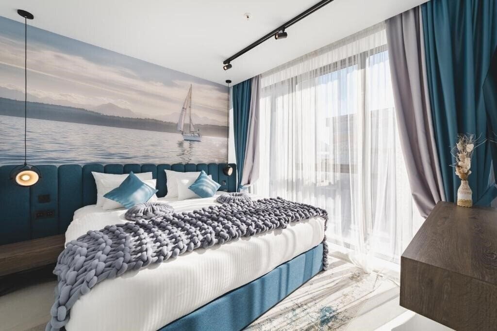 Территория Aurel Coast 4*