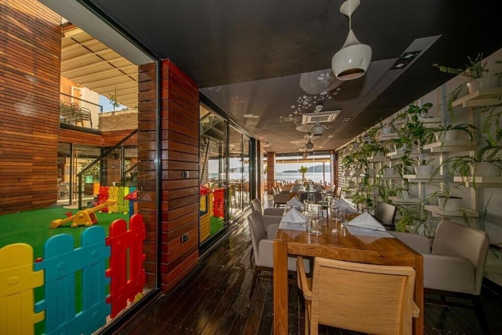 Панорама Aleksandar Hotel 4*