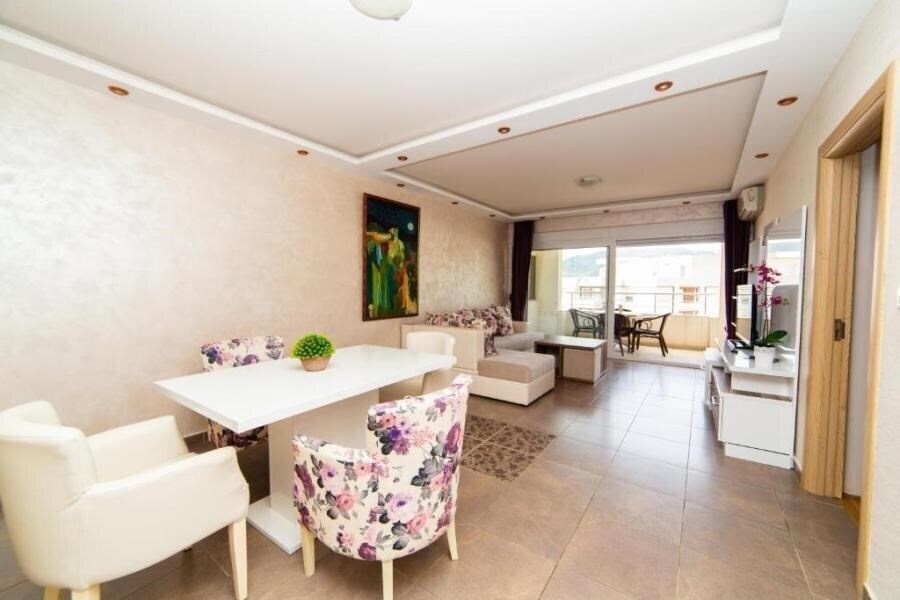 Вид Hotel Obala Family Apartment 3*