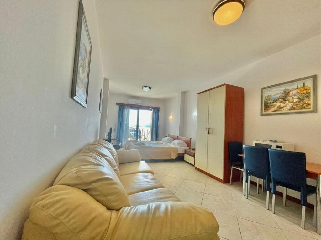 Апартаменты Rafailovici 4*