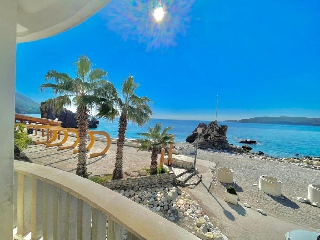 Панорама Rafailovici 4*