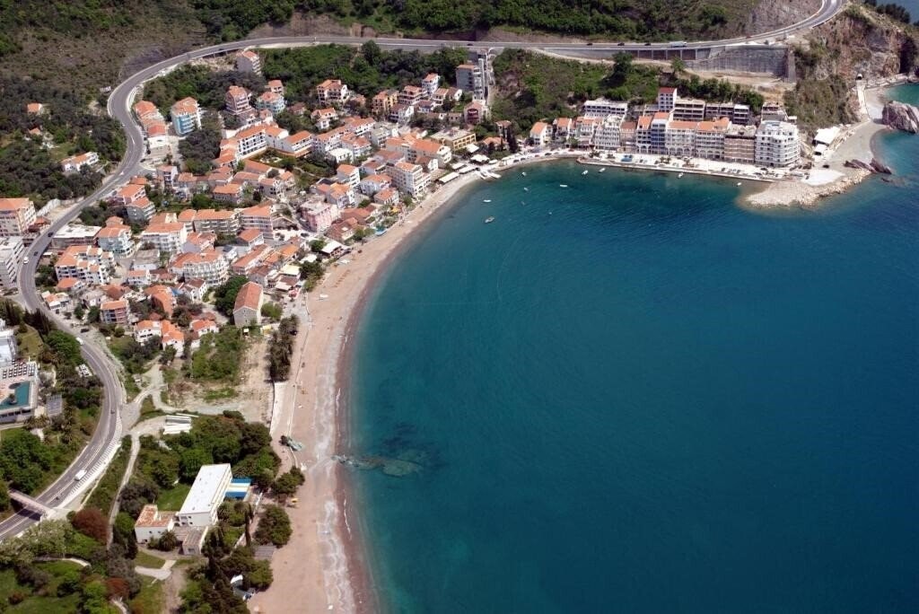 Панорама Obala Plus Hotel (ex. Obala Small Hotel) 3*