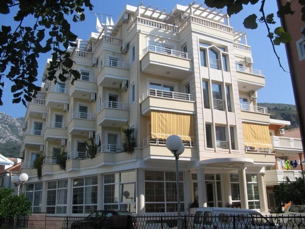 Панорама Obala Plus Hotel 3*