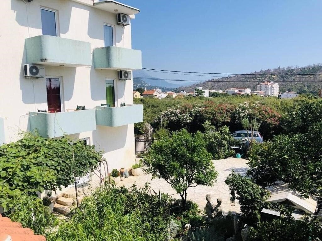 Готель Pansion Casa Bianca 2*