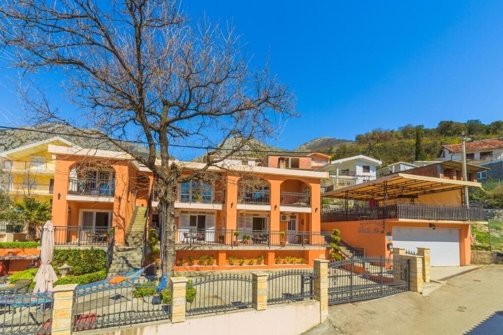 Апартаменти Villa Nena Sutomore 1*