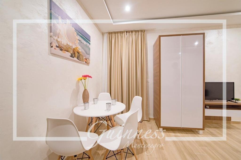 Апартаменты Guinness Hotel 4*