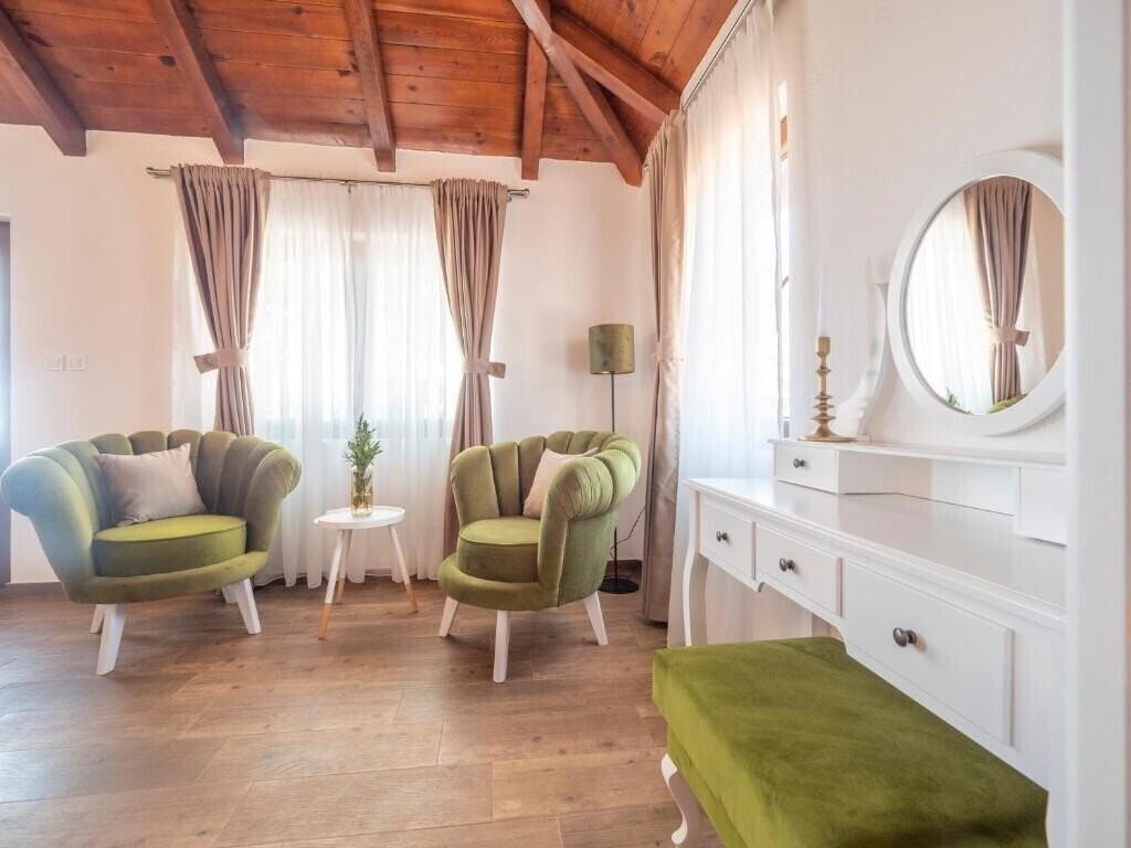 Панорама Harmonia Bungalows & Pool (ex. House Harmonia) 3*