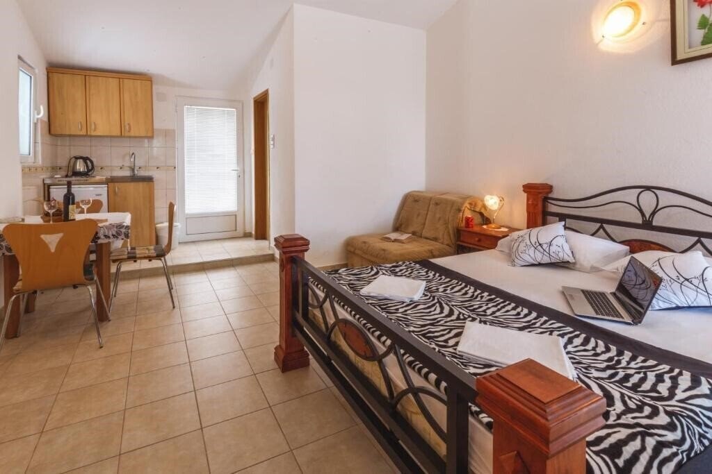 Панорама Steni 3*