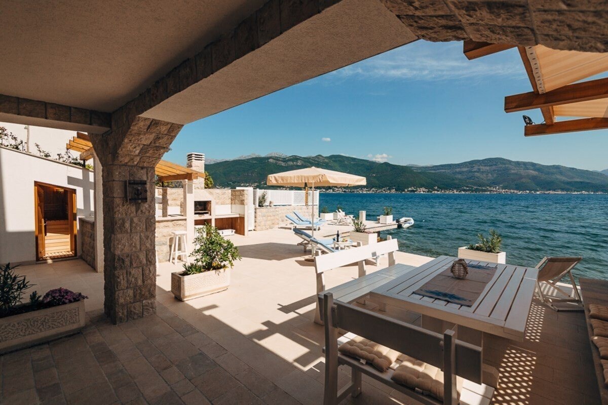 Вид Villa Miramare House вилла