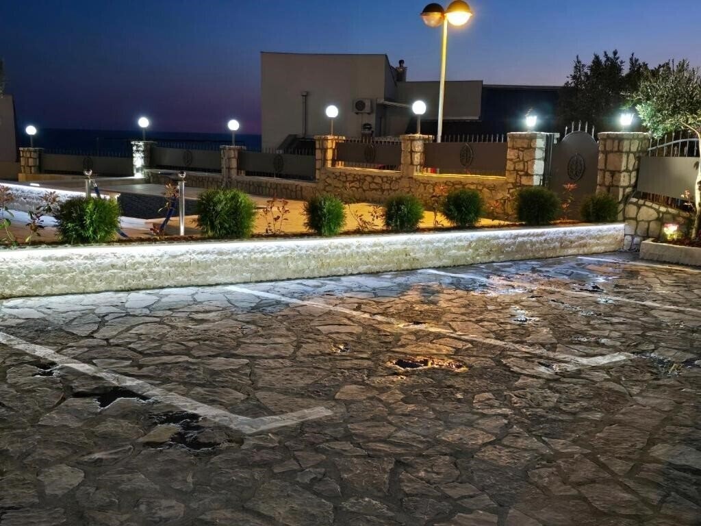 Готель Mediteran Ulcinj 3*