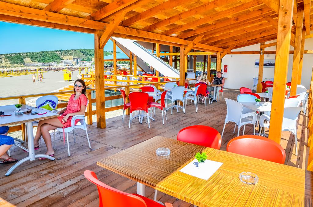 Вид Bellevue Hotel Ulcinj 2*