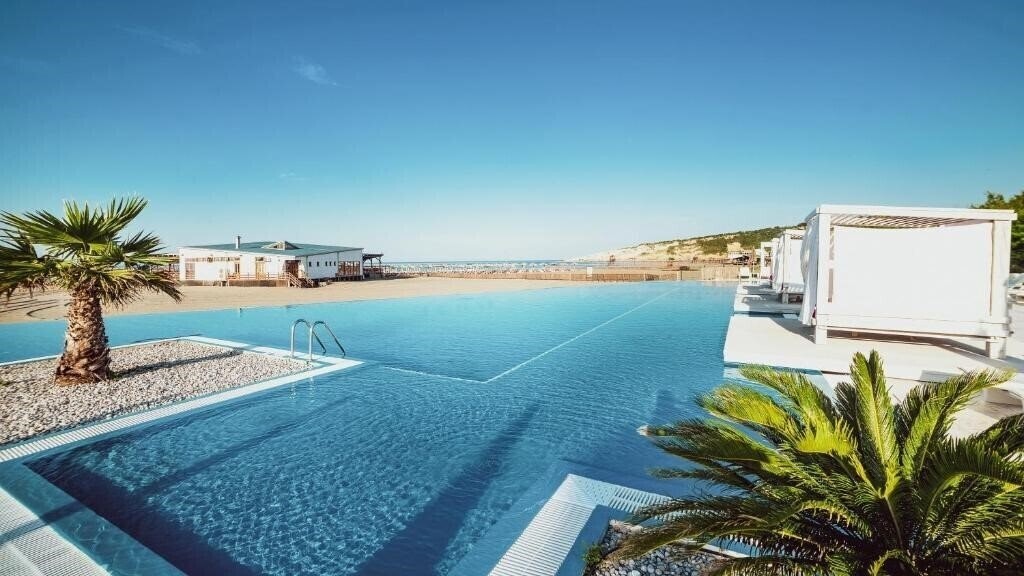 Вид Holiday Village By Karisma 5*