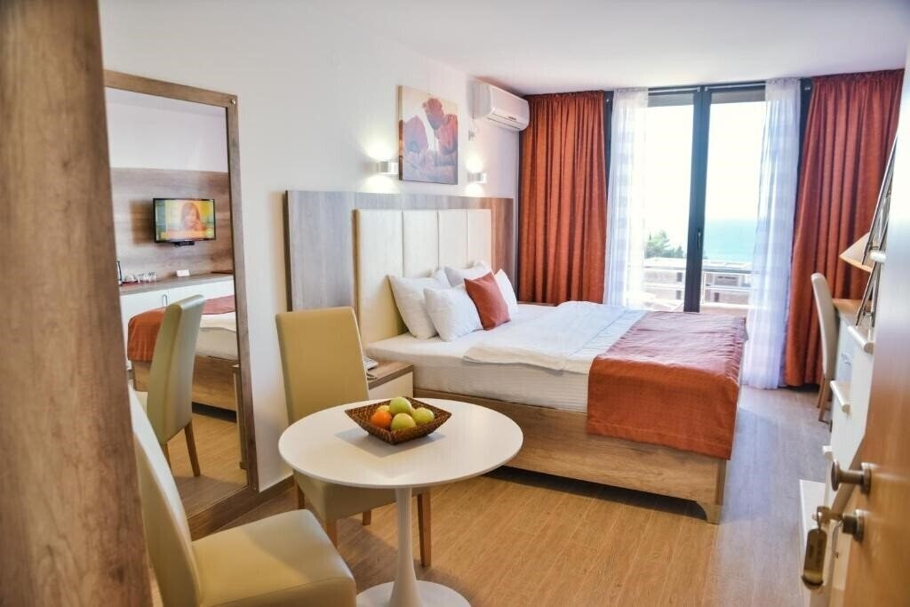 Территория Freiburg Hotel 4*