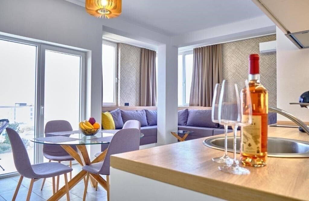 Апартаменты Magic Box 3*