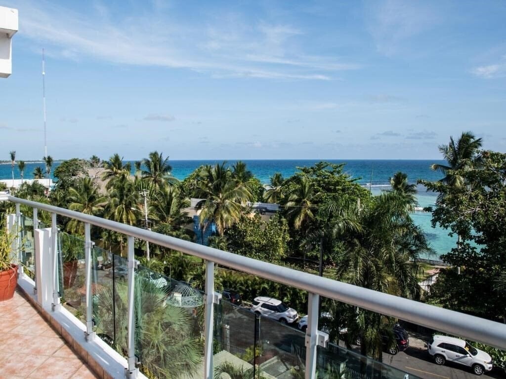 Территория Hotel Refugio Neptunos 3*