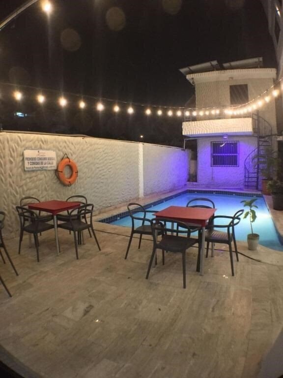 Территория Hotel Hamilton (ex. Hamilton Beach Resort, Hotel Restaurant Hamilton) 3*