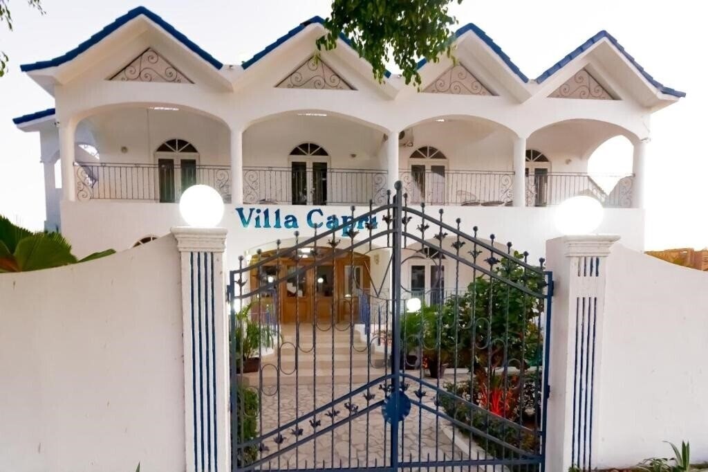 Панорама Villa Capri (ex. Villa Capri Salon & SPA, Apartahotel Villa Capri) 3*