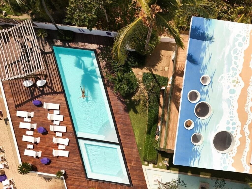 Отель Ultravioleta Boutique Residences 4*