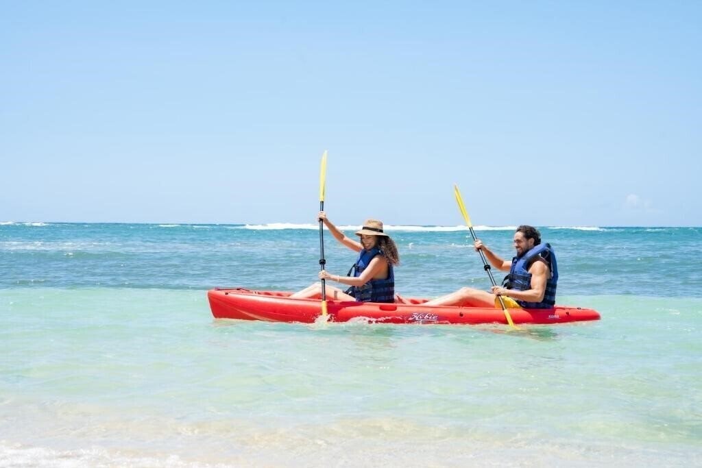 Отель Coral Costa Caribe Beach Resort 3*