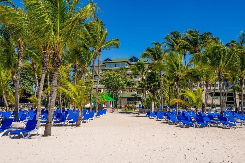 Апартаменты Coral Costa Caribe Beach Resort 3*
