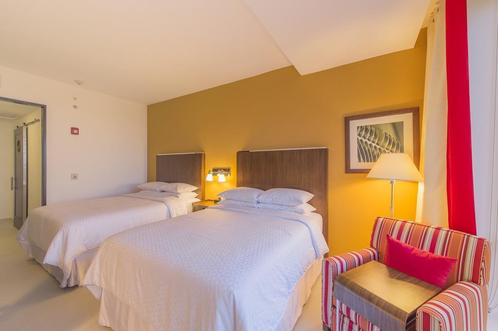 Вид Four Points By Sheraton Puntacana Village 4*