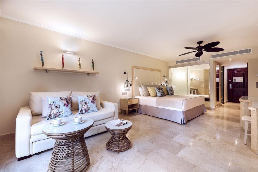 Панорама Grand Palladium Palace Resort Spa & Casino 5*