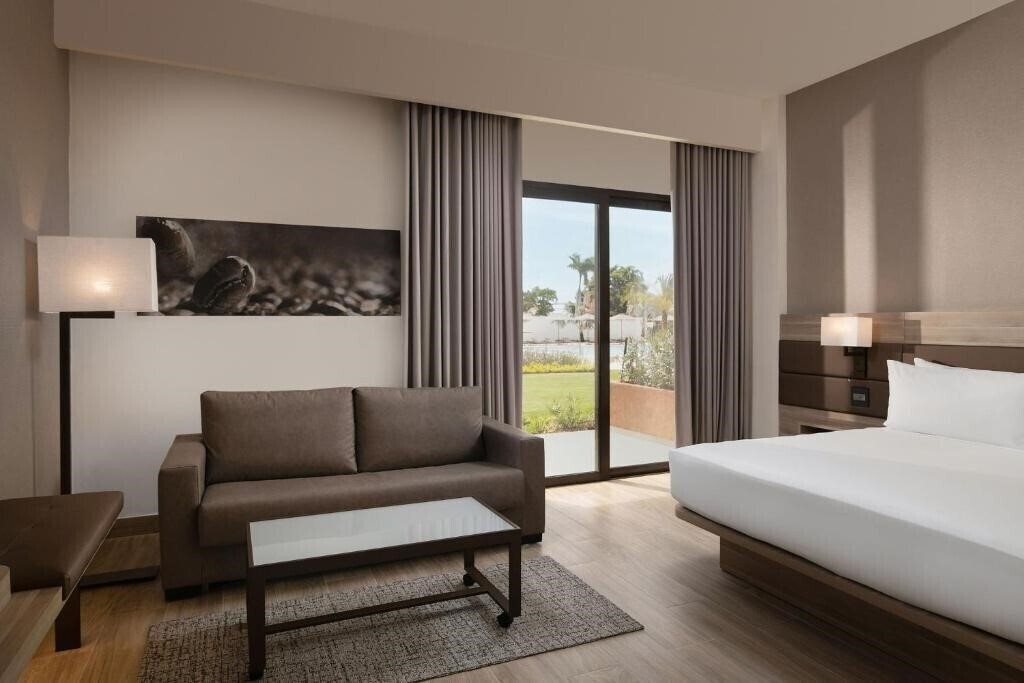 Апартаменты AC Hotel by Marriott Punta Cana 4*