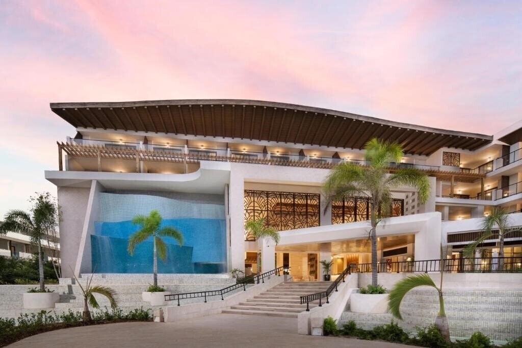 Панорама Serenade All Suites, Adults Only Resort 5*