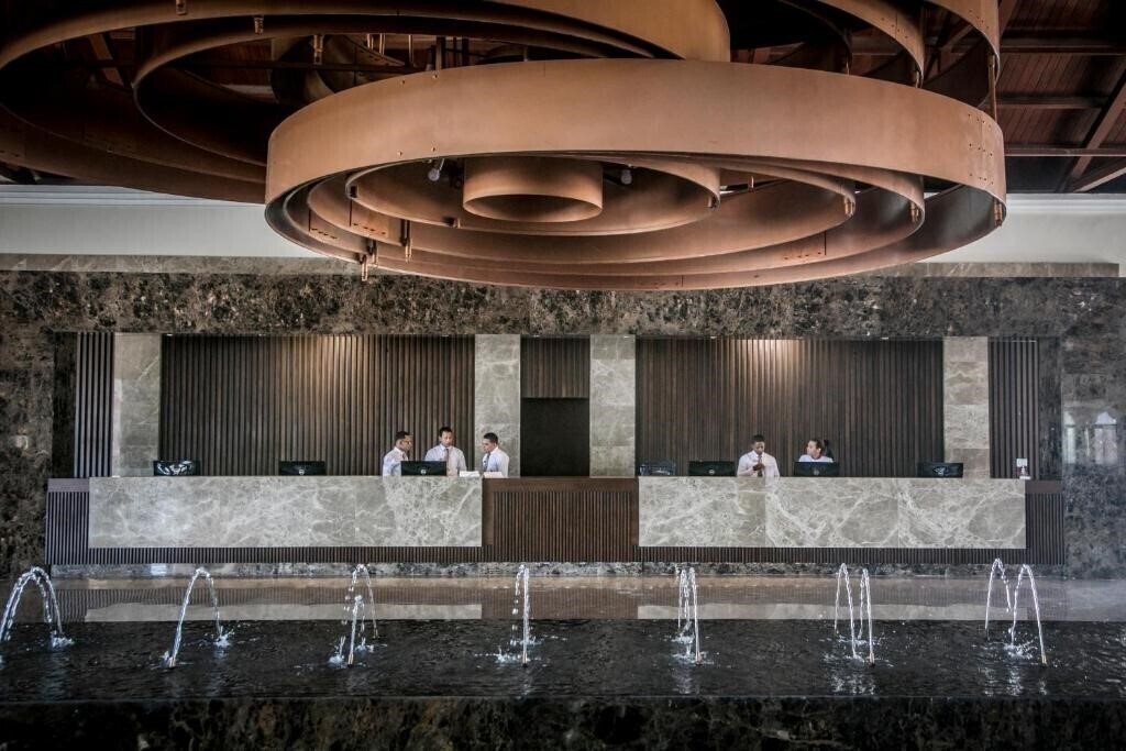 Территория Majestic Colonial 5*