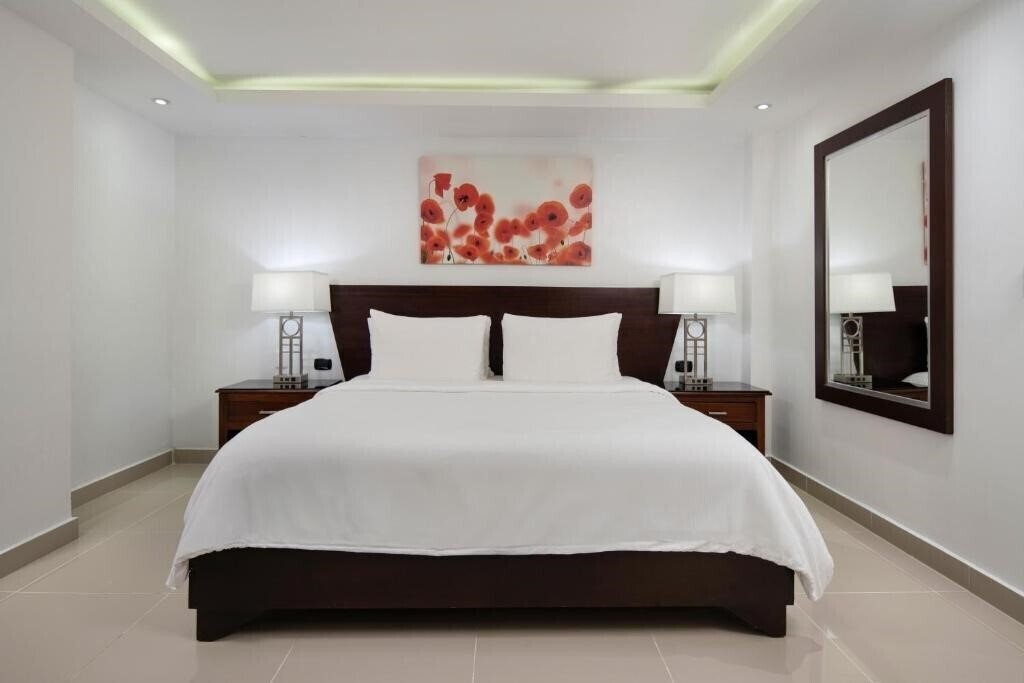 Апартаменти Hodelpa Centro Plaza 3*