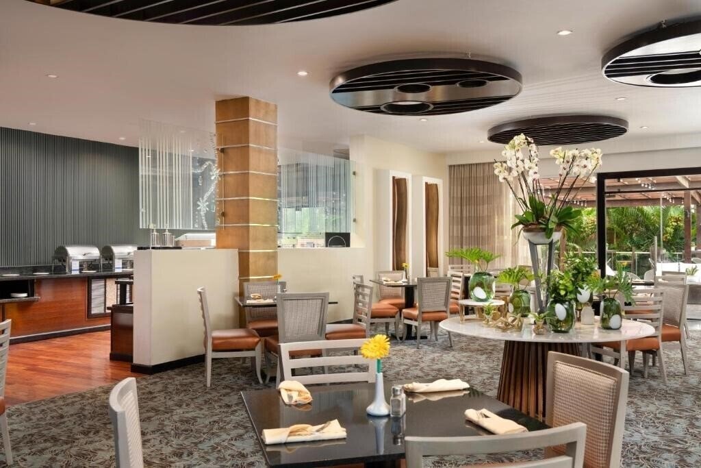 Апартаменти Hodelpa Garden Court 4*