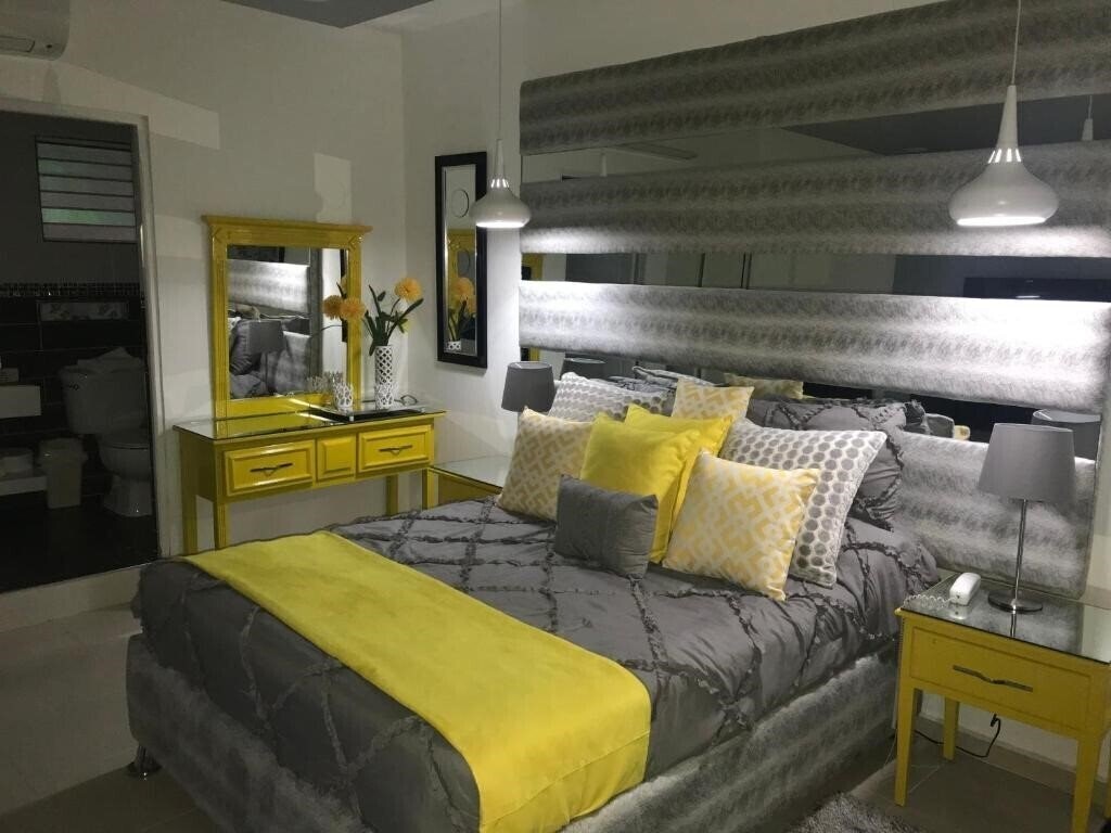 Панорама Hotel Rey 3*