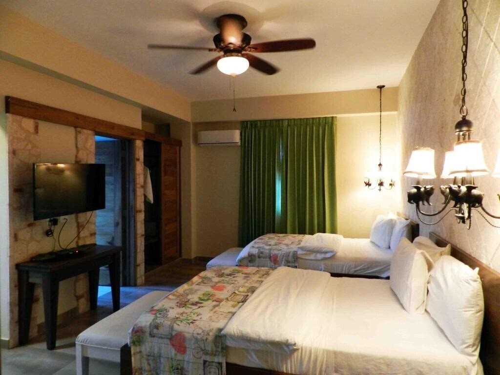 Картинка Mon Hotel Boutique + 3*