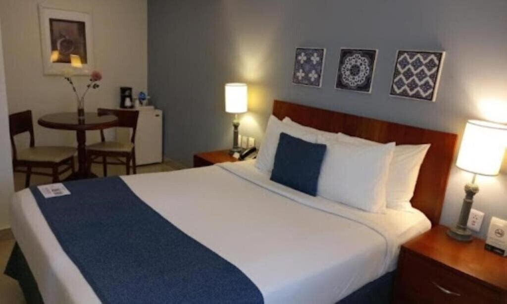 Панорама Hodelpa Colonial 4*