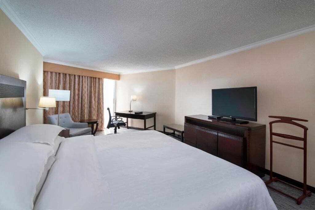 Апартаменты Sheraton Santo Domingo Hotel (ex. Hotels Nacionales Magna) 4*