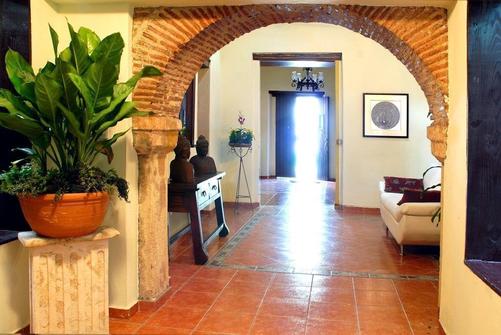 Апартаменти Suite Colonial 3*