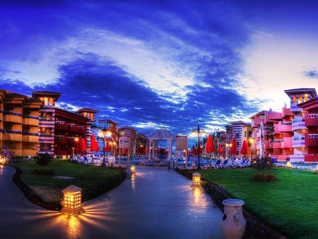 Апартаменты Porto South Beach 4*