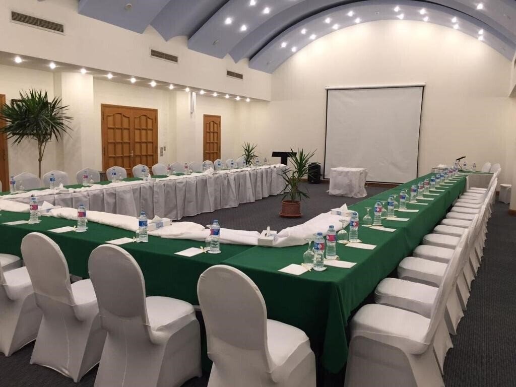 Вид Dom Marina Resort El Sokhna 4*