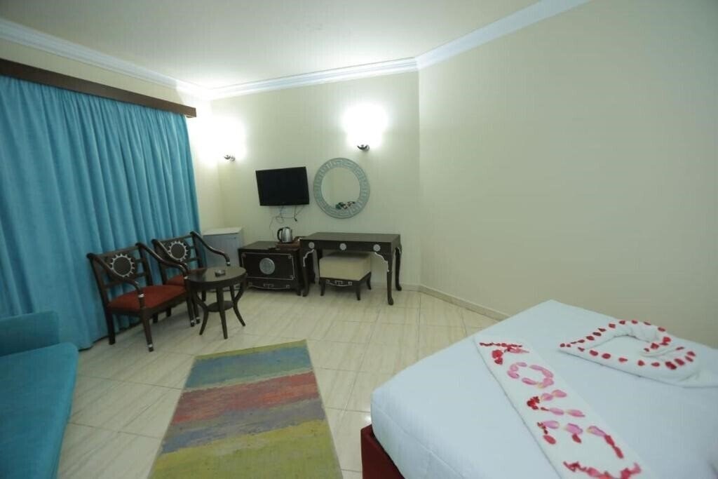 Апартаменты La Sirena Hotel & Resort 4*