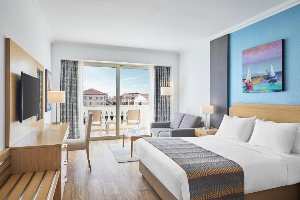 Панорама Steigenberger Hotel El Lessan 5*