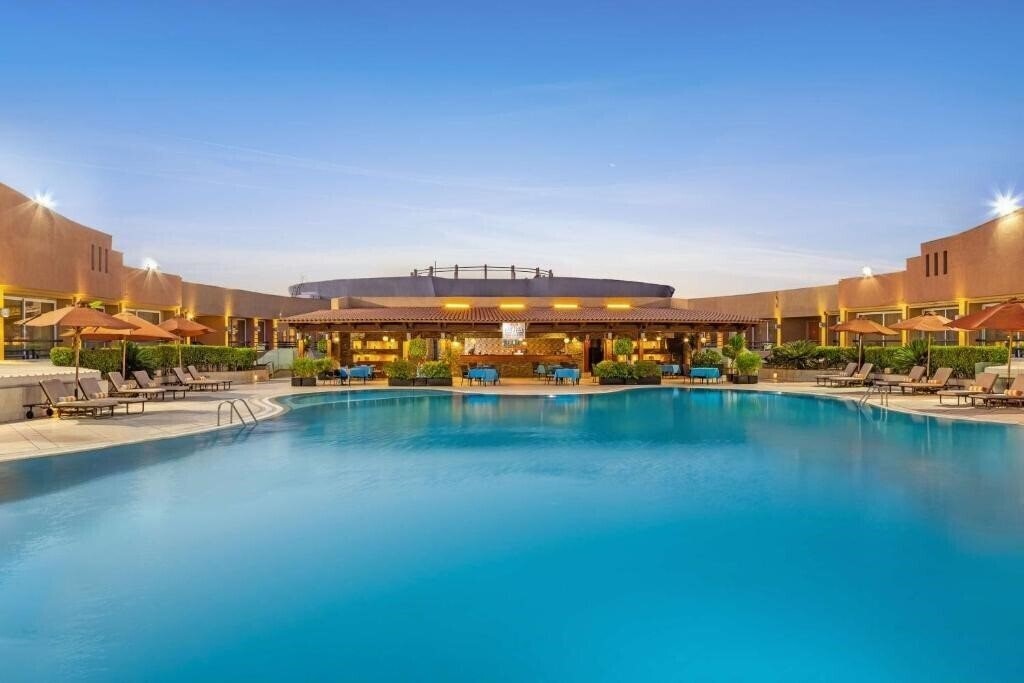 Фотографія Hilton Green Plaza 5*