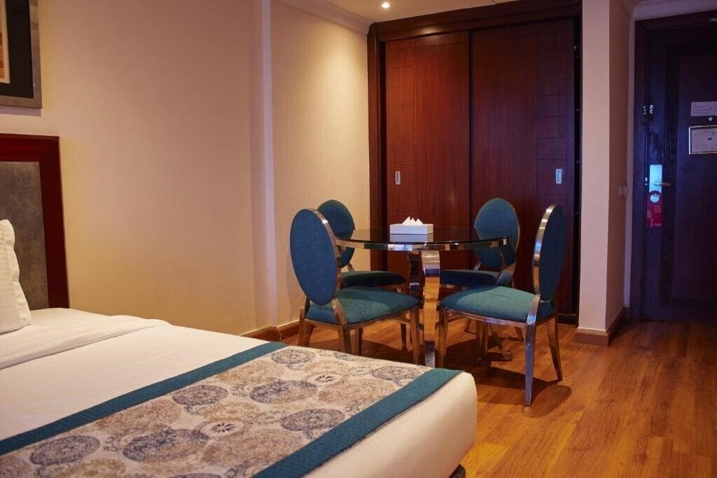 Апартаменты Tolip Royal Hotels Alexandria 5*