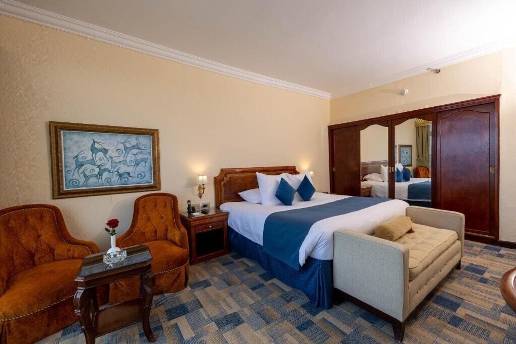 Панорама Helnan Royal Hotel 5*