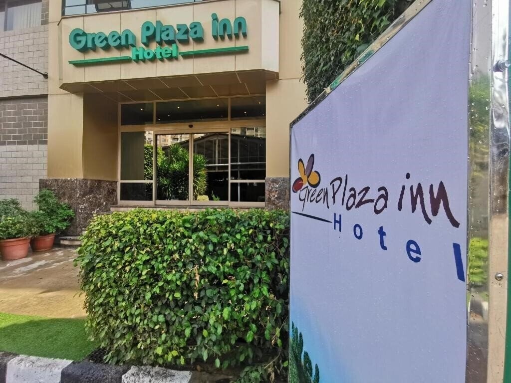 Готель Green Plaza Inn Hotel 3*