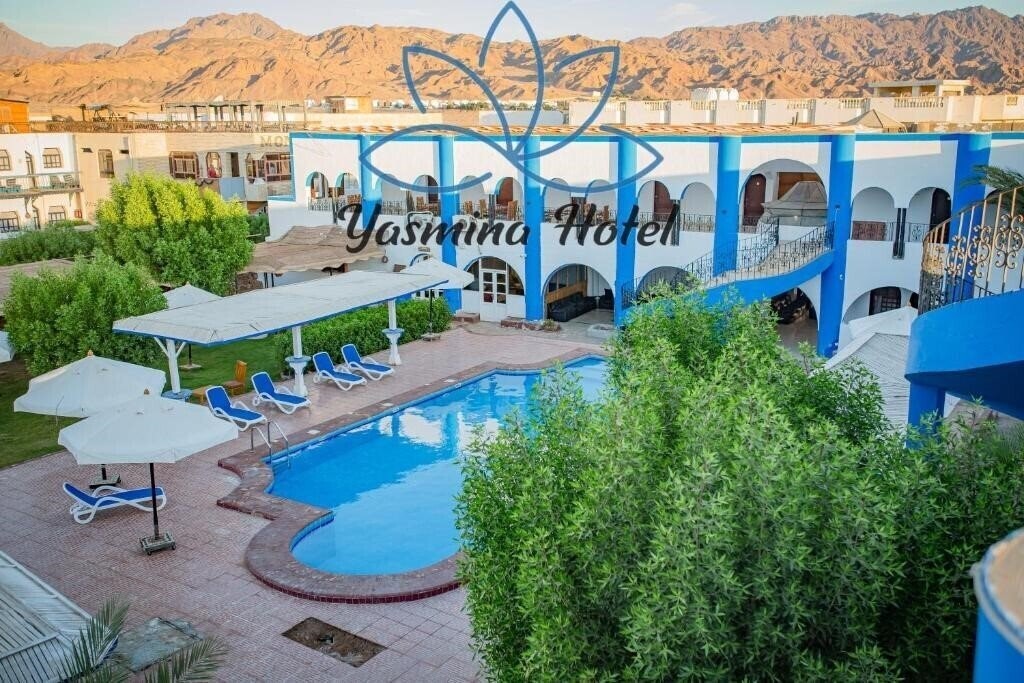 Вид Yasmina Hotel 3*