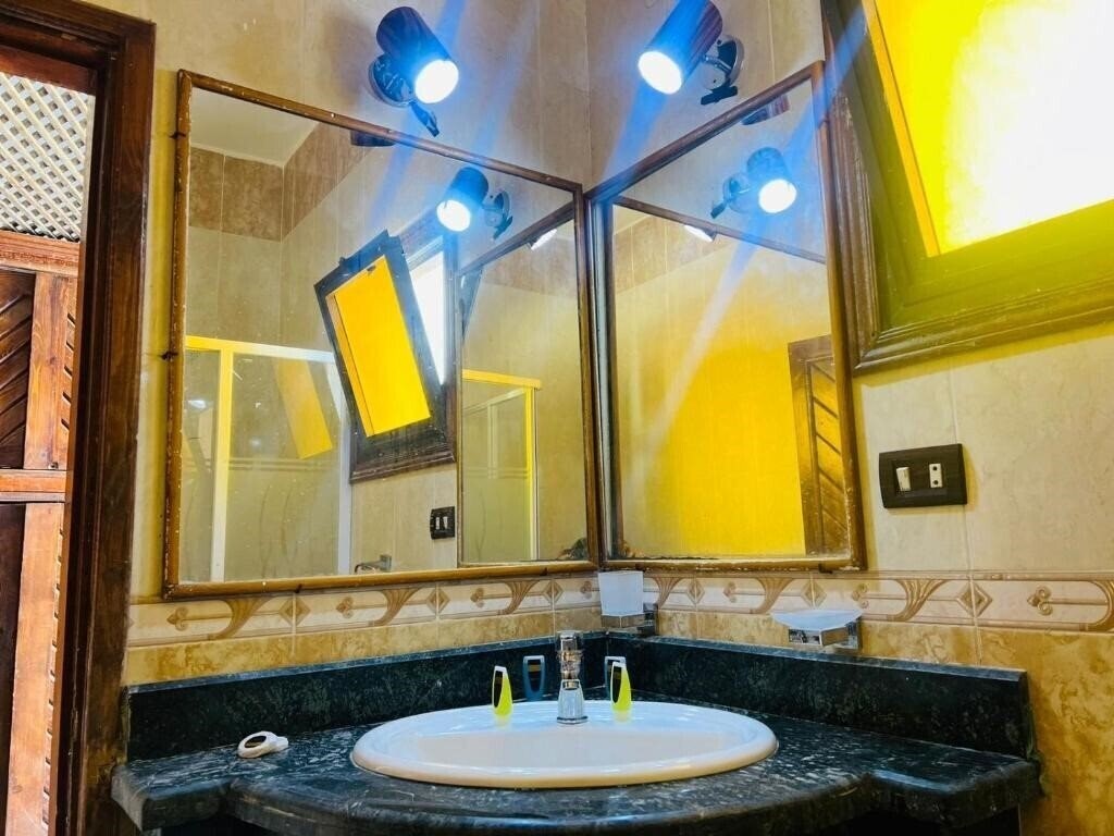 Територія Sphinx Hotel (ex. New Sphinx Resort Dahab) 3*