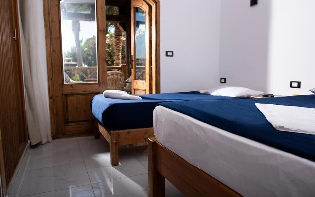 Апартаменти Penguin Village Dahab 3*