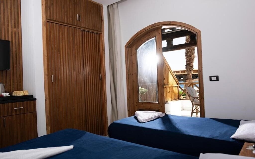 Вид Penguin Village Dahab 3*